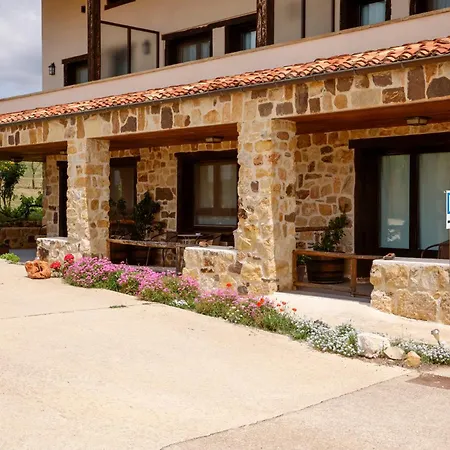 Отель Hotel Valdelinares Valdelinares (Castile and Leon)