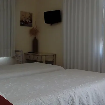 Hotel Valdelinares 호텔 3*